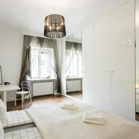 Golden - Stylish And Luxury - Podwale Apartment