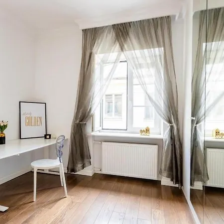 Urban - Great Location - Center - Podwale Lejlighed